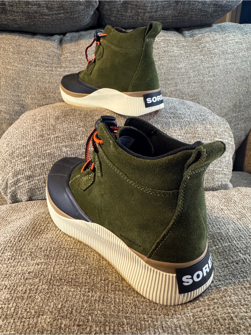 SOREL Out N About IV Classic Waterproof Boots Utility Green/Black Size 6 - Picture 11 of 12